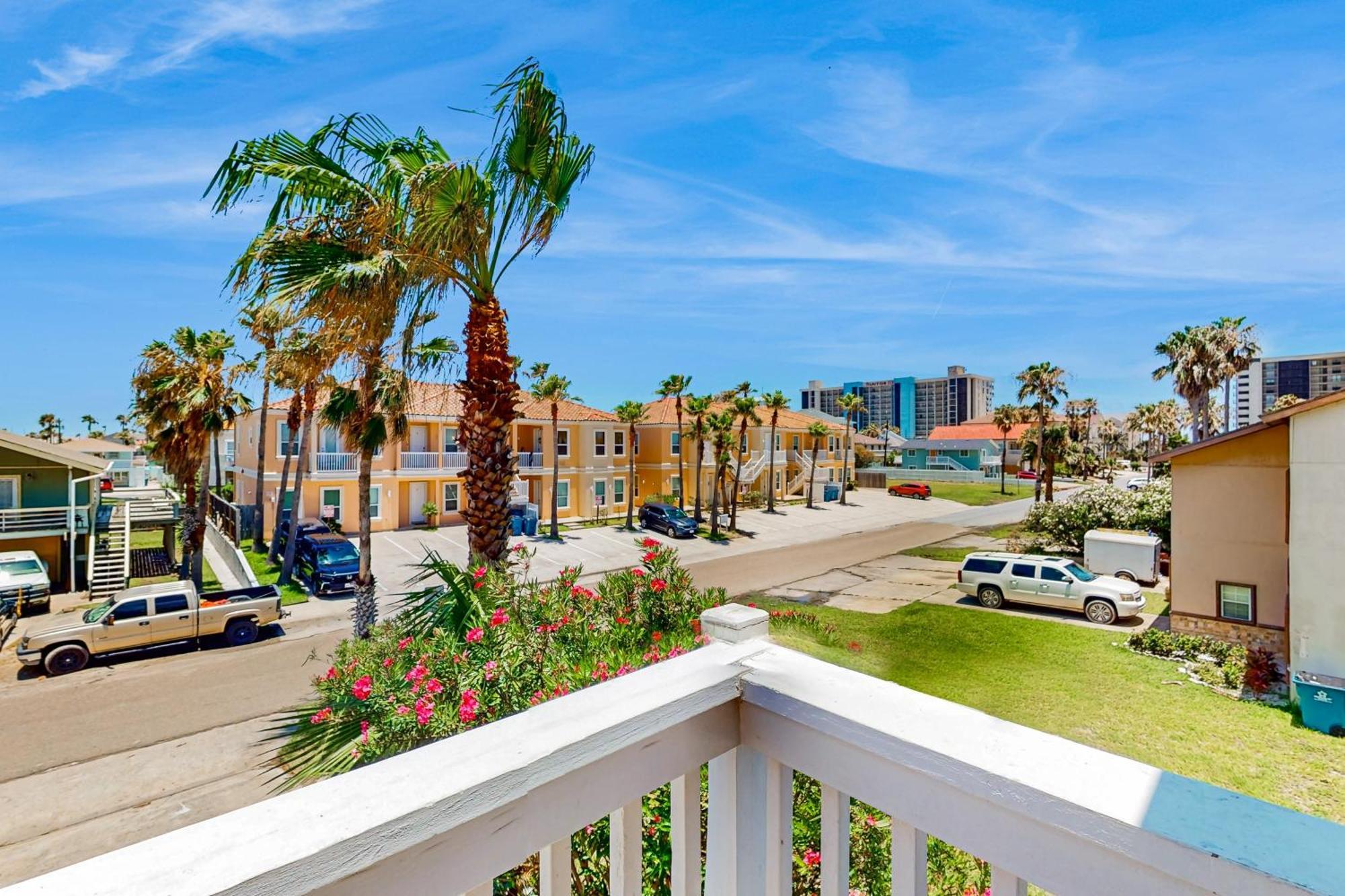 Casa Emilio II Condominiums South Padre Island Room photo